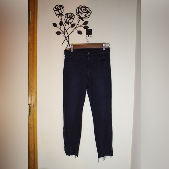 J. Brand Black Coated Jeans Ankle Zip High Rise  Raw Hem Size 27 - Picture 2 of 9